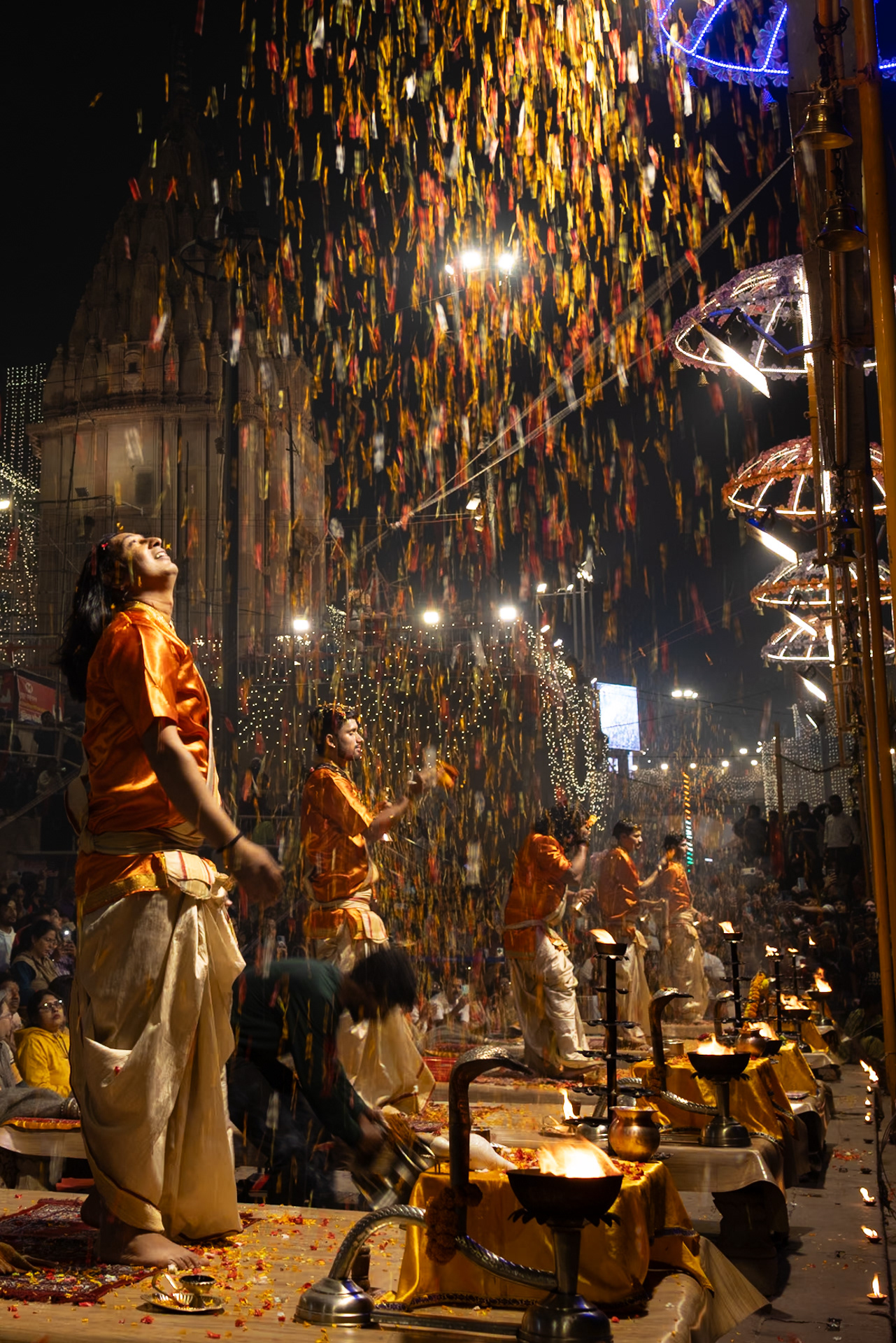 Dev Diwali in Varanasi: A Spiritual Spectacle of Light and Devotion