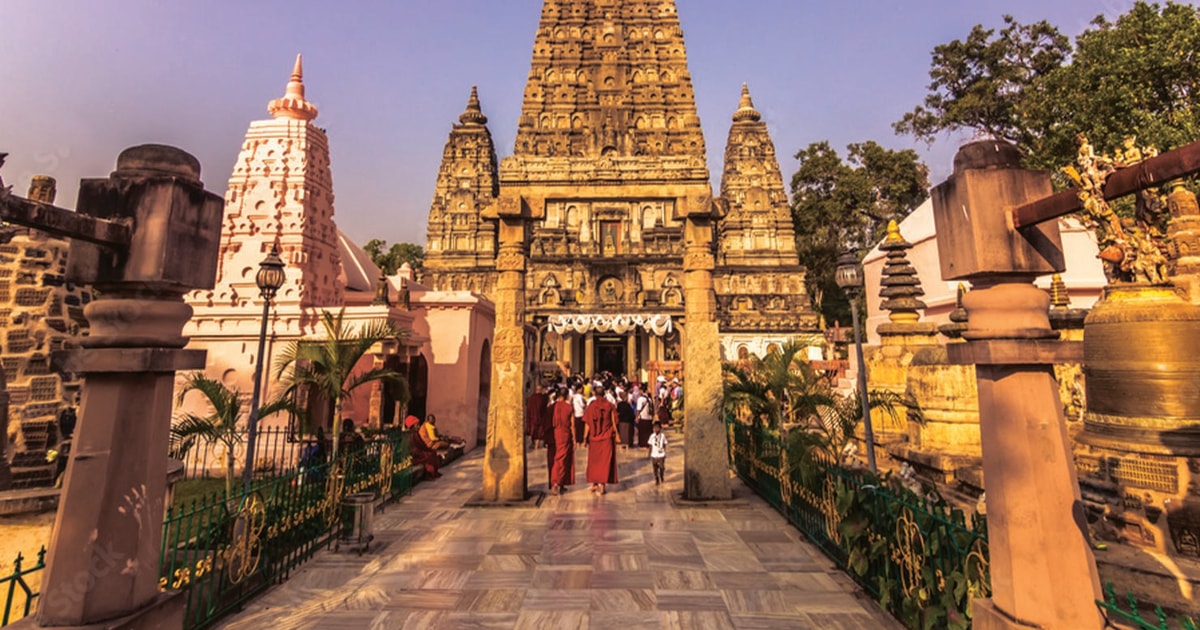 How to Plan a Bodhgaya Tour from Varanasi: Best Routes & Packages